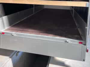 Remorca Humbaur 2 axe , cu prelata si obloane demontabile ! — miniatura 2