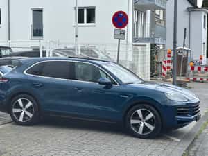 Porsche Cayenne Automată 305 HP Hibrid (B/E) — miniatura 3