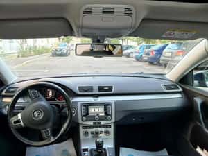 Volkswagen Passat b7 Manuală 105 HP Diesel — miniatura 5