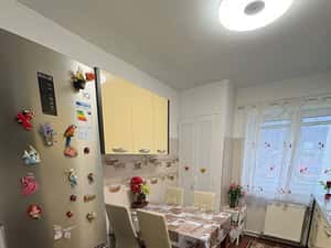 Se vinde apartament spațios și luminos pregătit pentru mutare imediată — miniatura 4