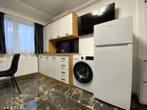 NOU Centru PALAS langa Facultati PRIMA CHIRIE mobilat 1 camera