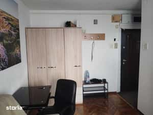 Proprietar inchiriez garsoniera mobilata la 150m metrou Piata Sudului — miniatura 4