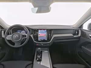 Volvo XC60 Automată 250 HP Benzină 2024 - 45.674 EUR — miniatura 5