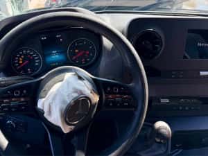 Piese Mercedes Sprinter 907 Dezmembrez an 2020 motor 2.2 euro6 km 130000km carte servo masina arata ca noua — miniatura 4