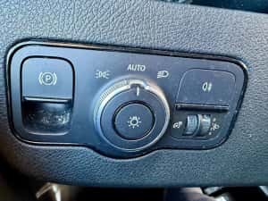 Piese Mercedes Sprinter 907 Dezmembrez an 2020 motor 2.2 euro6 km 130000km carte servo masina arata ca noua — miniatura 5