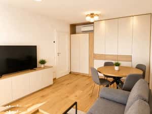 Urban Plaza -  Etaj 1 - Apartament 3 camere, 2 bai, 2 terase, parcare!
