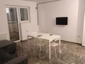 Inchiriez apartament 3 camere bloc nou, proprietar