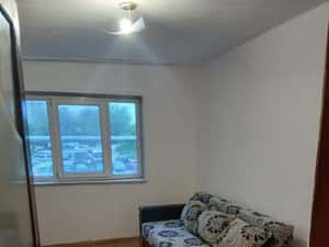 Inchiriez camera stil garsoniera — miniatura 6