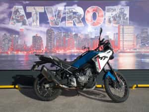 Motocicleta CFMOTO 450MT '25 SH — miniatura 2