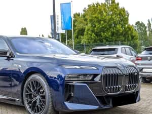 BMW M760e xDrive | Executive Lounge | 571 CP — miniatura 3