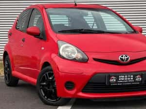 Vand Toyota Aygo 1.0 Benzina 2014 înmatriculată RO impecabila posibilitate rate / leasing / finantare urgent