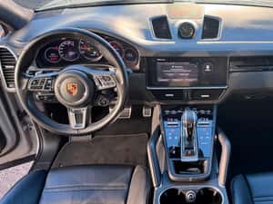Porsche Cayenne Coupé Turbo S E-Hybrid — miniatura 7