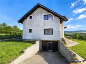 Constructie noua,elegant finisata si echipata,parc privat:1.500 mp, Persani, Brasov — miniatura 10