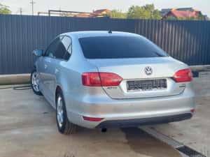 Volkswagen jetta euro 5 benzina — miniatura 4