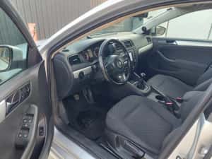 Volkswagen jetta euro 5 benzina — miniatura 6