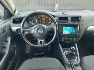 Volkswagen jetta euro 5 benzina — miniatura 7
