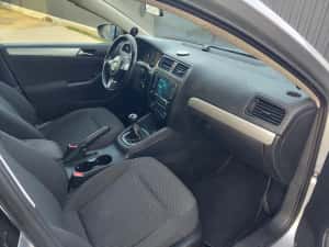 Volkswagen jetta euro 5 benzina — miniatura 8