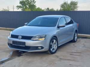 Volkswagen jetta euro 5 benzina — miniatura 10