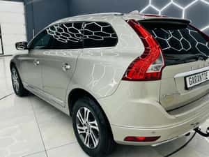 VOLVO XC-60 — miniatura 3