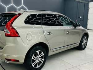 VOLVO XC-60 — miniatura 4