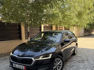Skoda Octavia 4x4  2022 / Matrix / Bord virtual / Head up display — miniatura 3