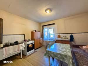 Apartament central cu 3 camere in Sinaia — miniatura 4