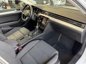 Volkswagen Passat 2.0 diesel 150 CP cu transmisie automată — miniatura 7