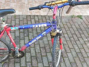 vând bicicletă Raven Ruddy Dax , aștept oferte și răspund la cei corect