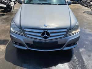 Dezmembrez mercedes c class w204 facelift 2.2 euro 5/bara w204/far — miniatura 9