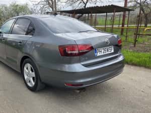 VW Jetta 2.0 Diesel DSG BlueMotion — miniatura 4