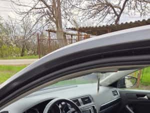 VW Jetta 2.0 Diesel DSG BlueMotion — miniatura 5
