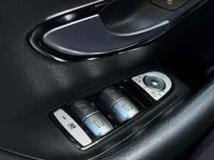 Mercedes-Benz E 200 Automată 150 HP Diesel — miniatura 4