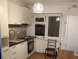Inchiriez apartament 3 camere