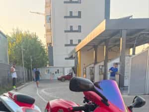 Suzuki Gsxr 600 cm k7 — miniatura 4