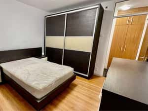 Inchiriez apartament 3 camere metrou Gorjului — miniatura 3