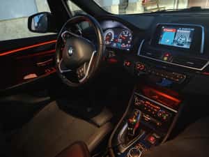 BMW 218 D Gran Tourer Facelift — miniatura 3