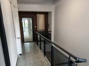Ap 2 camere, lux, bloc boutique, metrou 1 Mai, adiacent Bld.Mihalache — miniatura 5