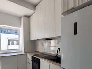 Apartament 2 camere, bloc nou cu lift, mobilat complet – zona Anton