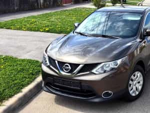 Nissan Qashqai AUTOMAT / Navi / Senzori / Lane assist / Camera