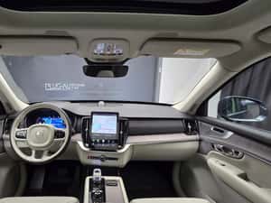 Volvo XC90 Ultra Bright B5 AWD Automată 264 HP Hibrid (B/E) — miniatura 4
