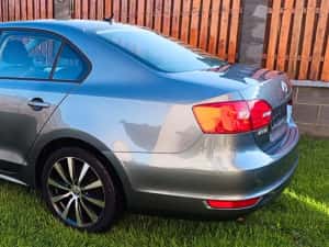 Vând VW Jetta Recent Adusa 1.6 Tdi cayc 236000km reali.2011 euro 5 (Passat,Golf,audi,polo) — miniatura 3