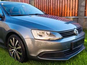 Vând VW Jetta Recent Adusa 1.6 Tdi cayc 236000km reali.2011 euro 5 (Passat,Golf,audi,polo) — miniatura 9