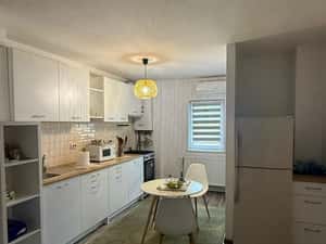 Apartament 3 camere, etaj 2, gata de utilizare — miniatura 3