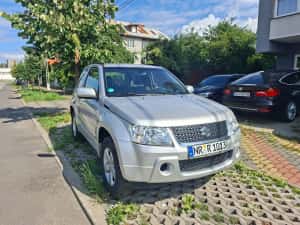 Suzuki Gran Vitara 1,9d Euro 5 4x4 — miniatura 3