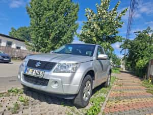 Suzuki Gran Vitara 1,9d Euro 5 4x4 — miniatura 4