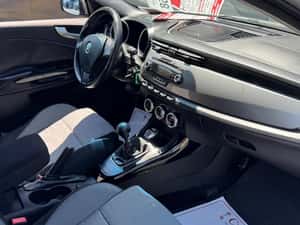 ALFA ROMEO GIULIETTA-2.0D — miniatura 5