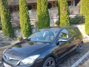 Vând Hyundai i30 1.6crdi 2011 recent înmatriculat Ro — miniatura 10