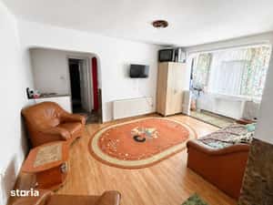 Apartament 2 camere Centru, etaj 2, boxa — miniatura 4