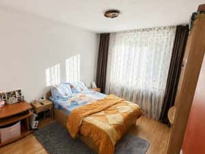 Apartament 2 camere Centru, etaj 2, boxa — miniatura 5