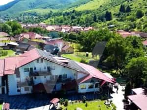 Lacul de Argint, pensiune 14 camere cu restaurant și lac în zonă premium! — miniatura 3